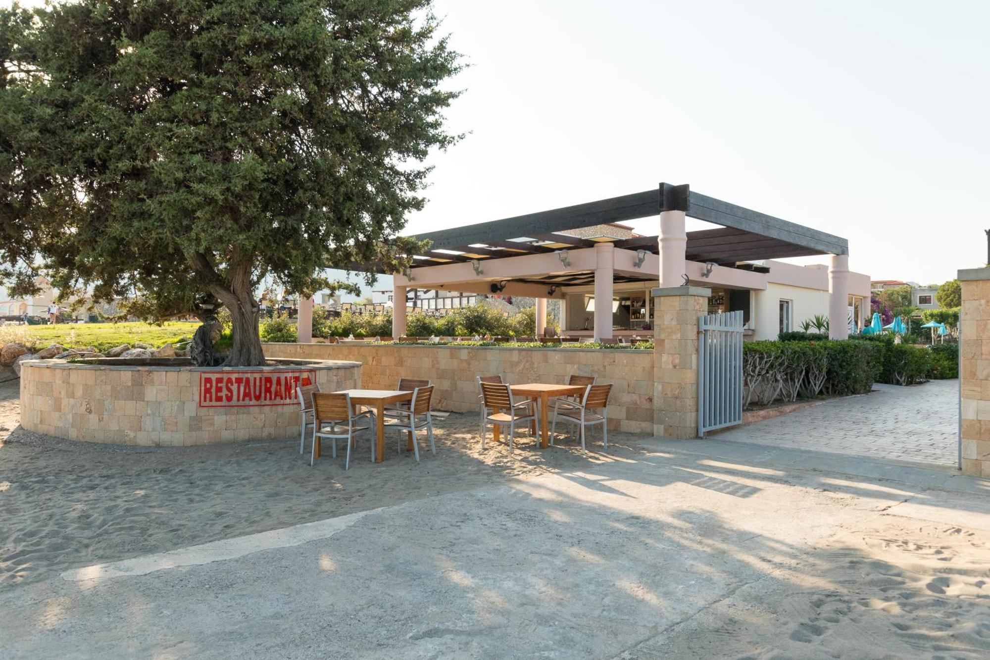 Amaryllis Front Beach Hotel Lardos Exterior photo